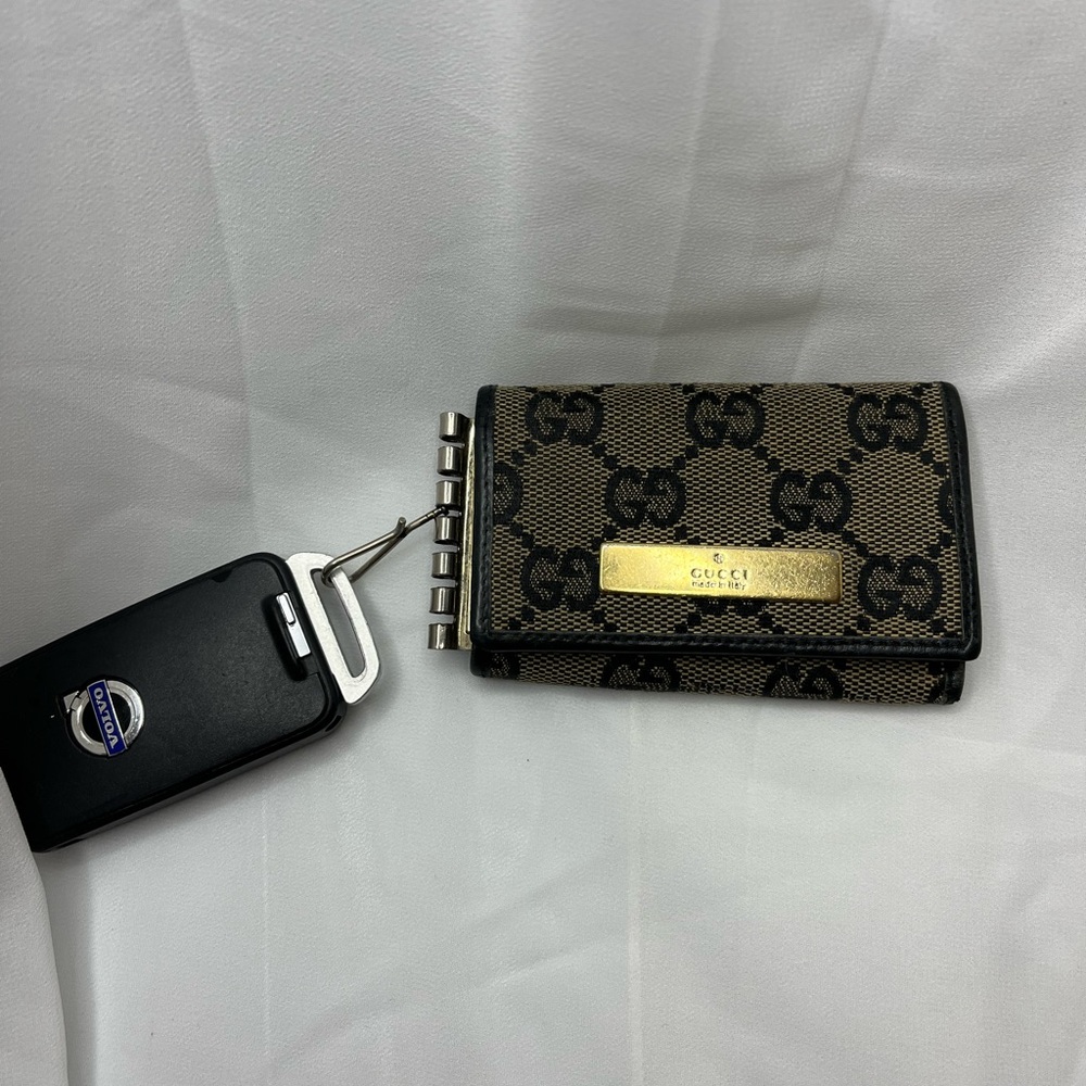 Gucci Gg Pattern Keyring Case Authentic Preowned - image 3